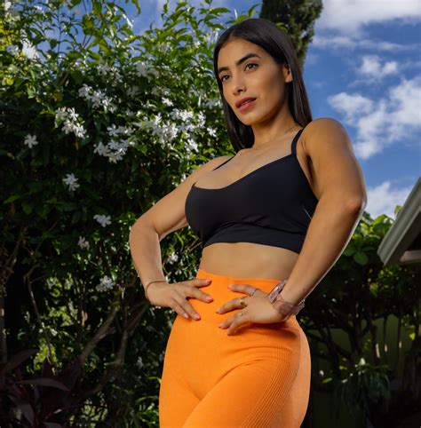 Anabella Galeano .
